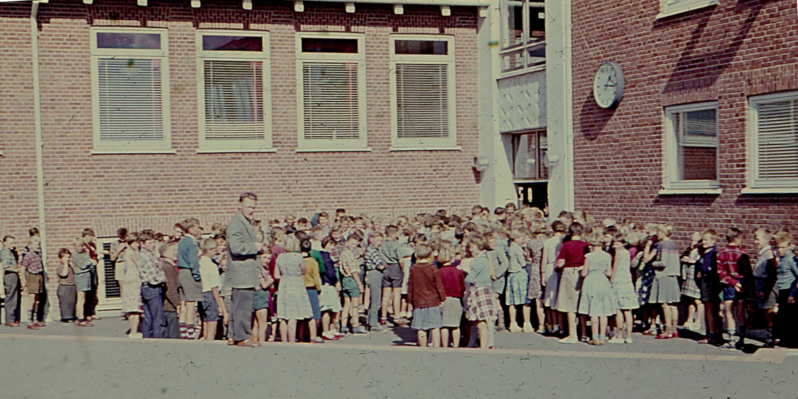 Valg udskyder visning af film