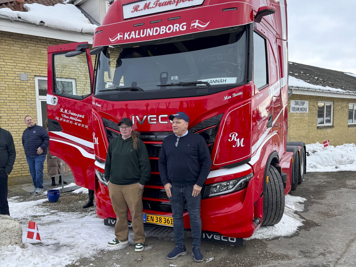 RM Transport markerer 30-års jubilæum med ny lastbil