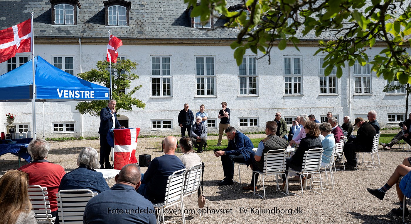 To ministre taler til grundlovsmøde på Lerchenborg