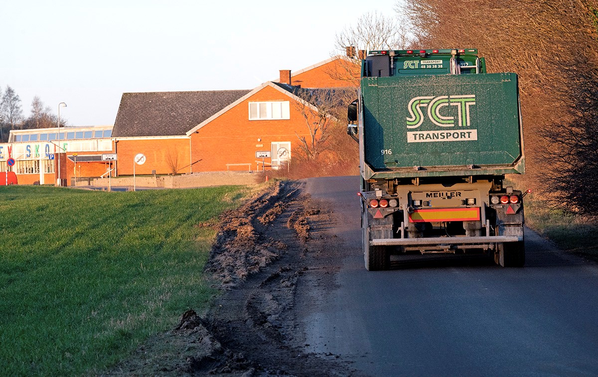 Har dumpet dobbelt så meget jord som tilladt – nu risikerer marker at skulle graves op igen