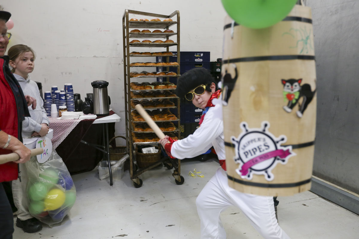 Kæmpe tilslutning til Meny-tøndeslagning