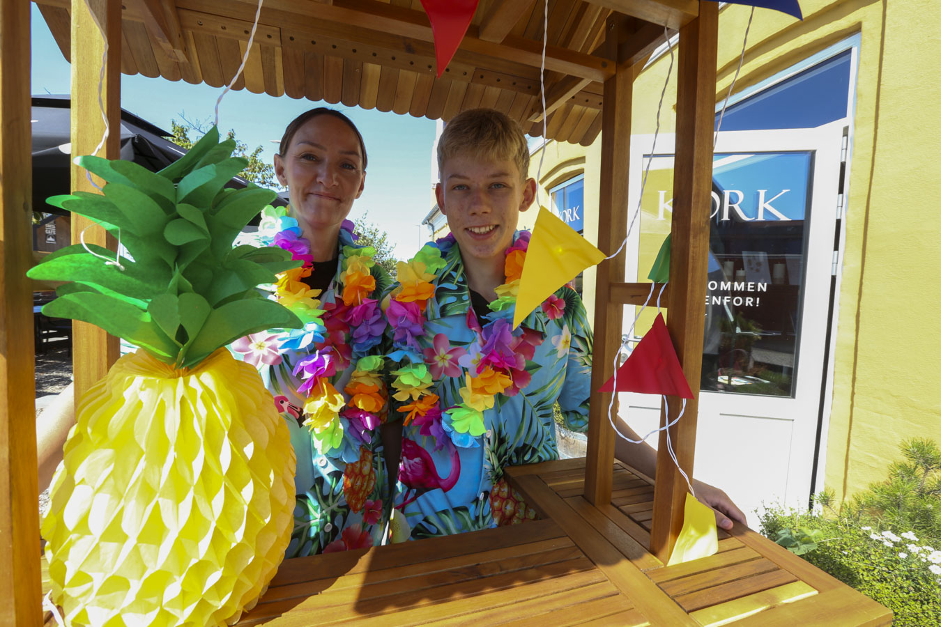  Kork holder Hawaii-fest under byfesten