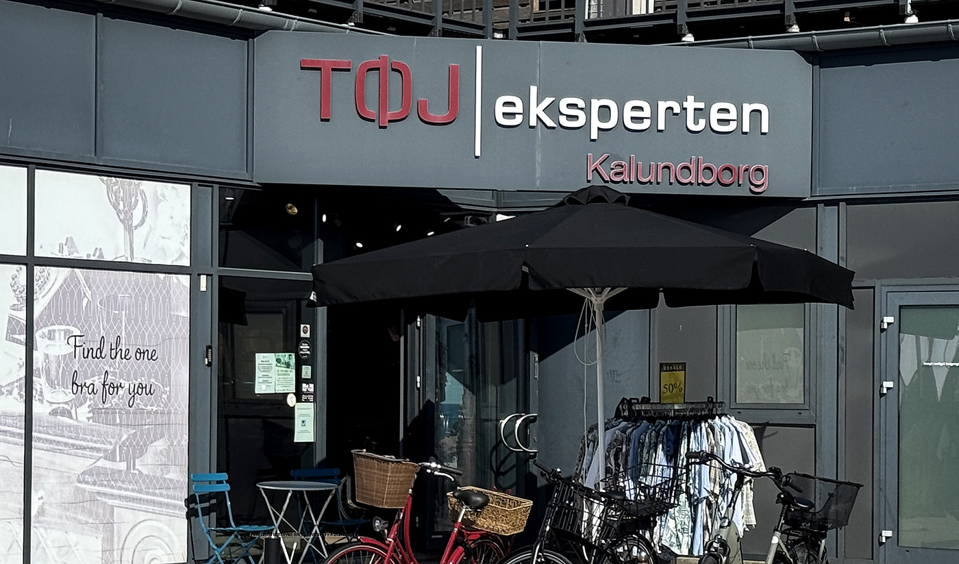 Tøjeksperten flytter