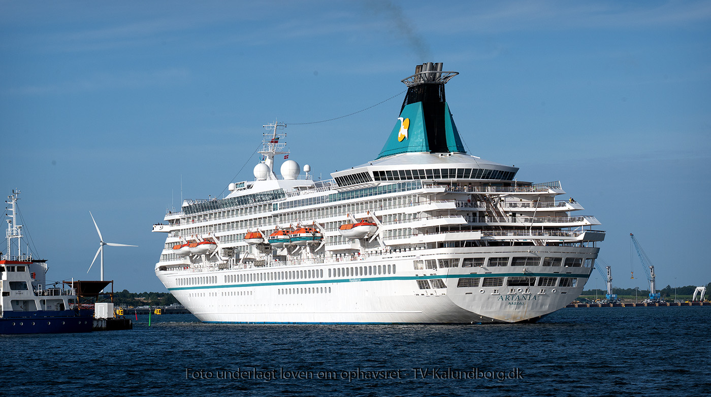 Sæsonens største krydstogtskib anløb Kalundborg mandag morgen
