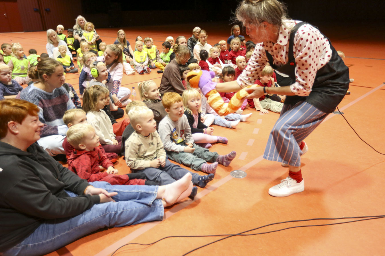 Sjove sange og musikalske ordlege for de mindste 