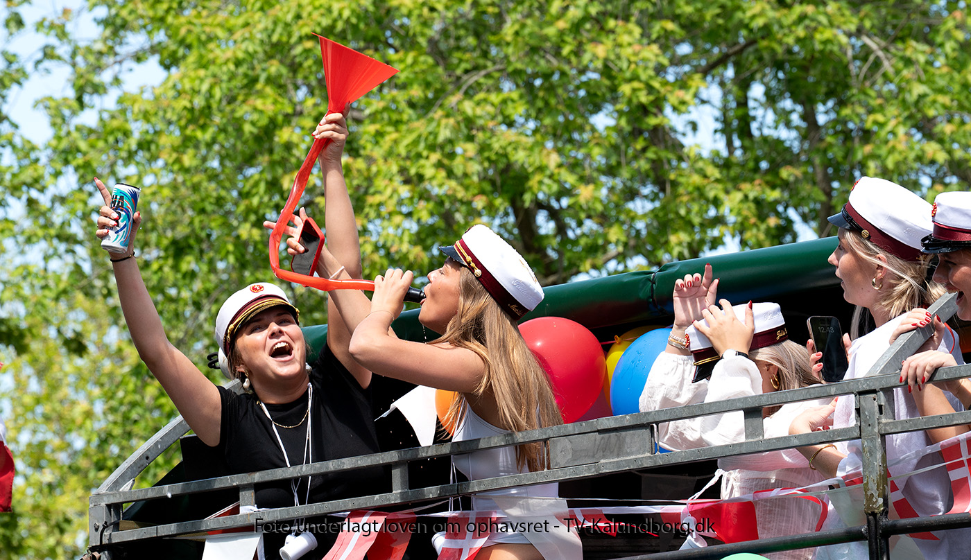 Video: Ud under åben himmel