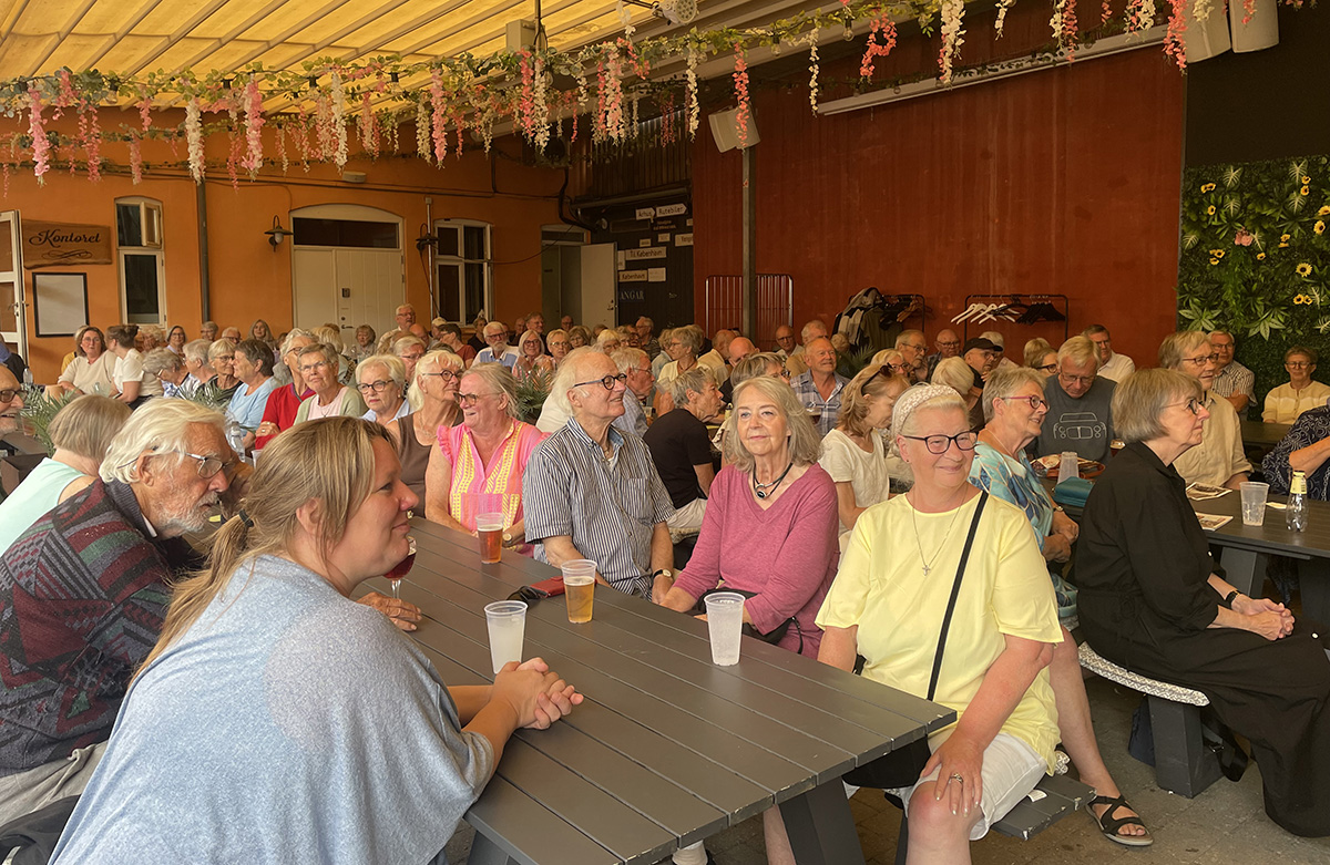 PS Swingband fyldte igen gårdhaven med sommerjazz