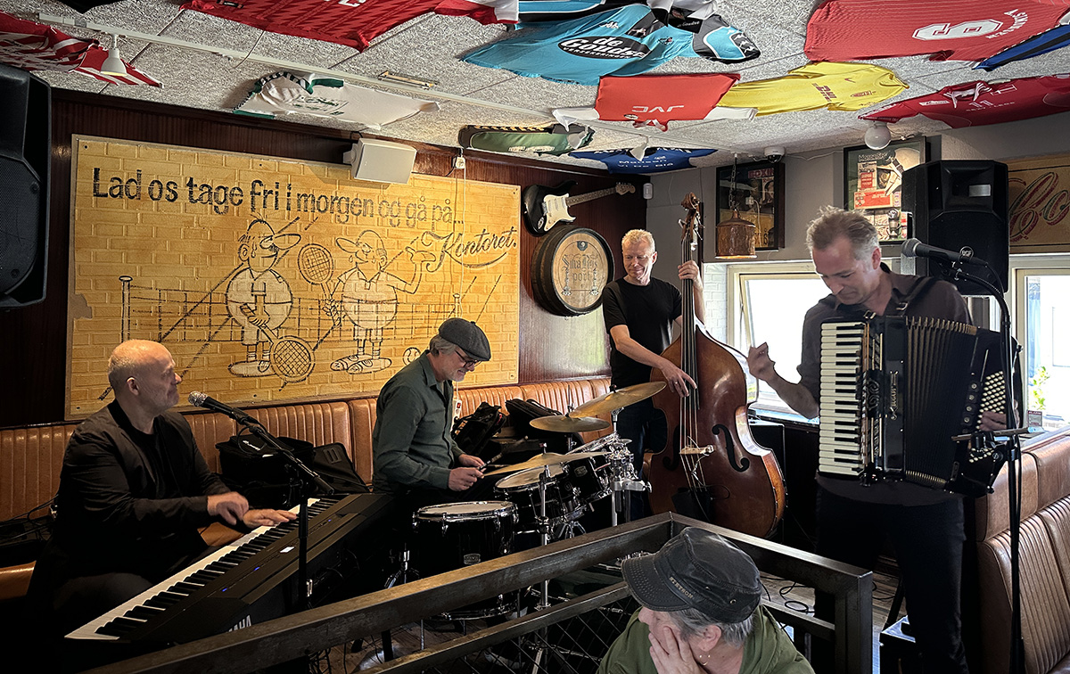 Jazztoner på Kontoret
