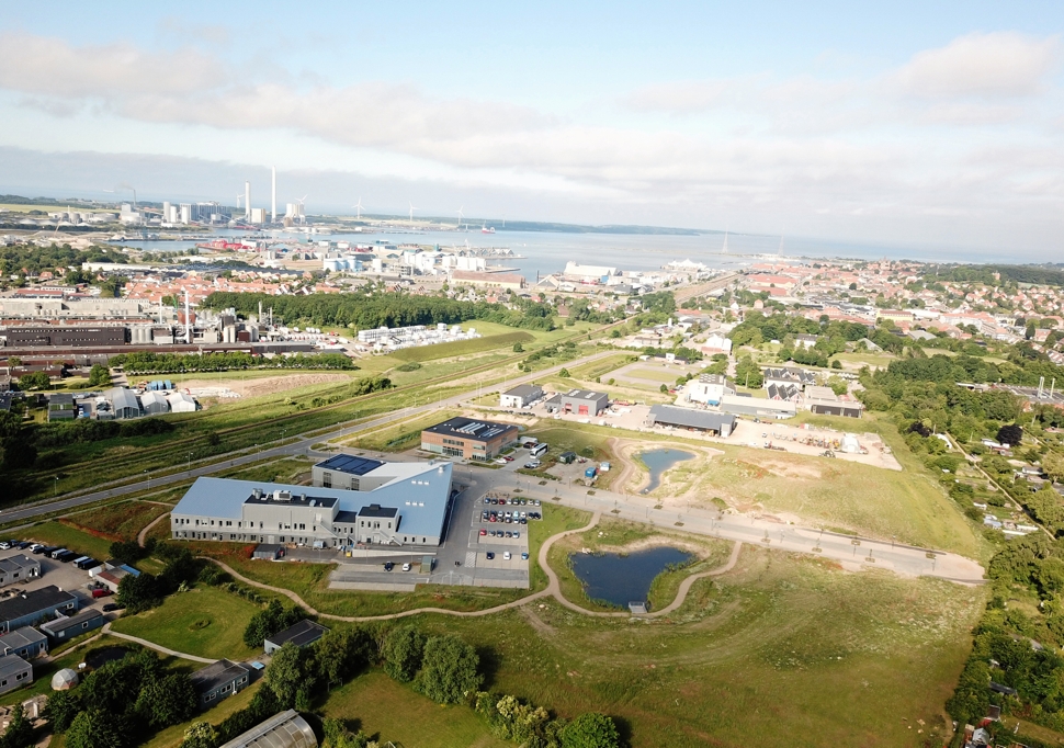 Første spadestik: Nu begynder byggeriet af fremtidens campus i Kalundborg 