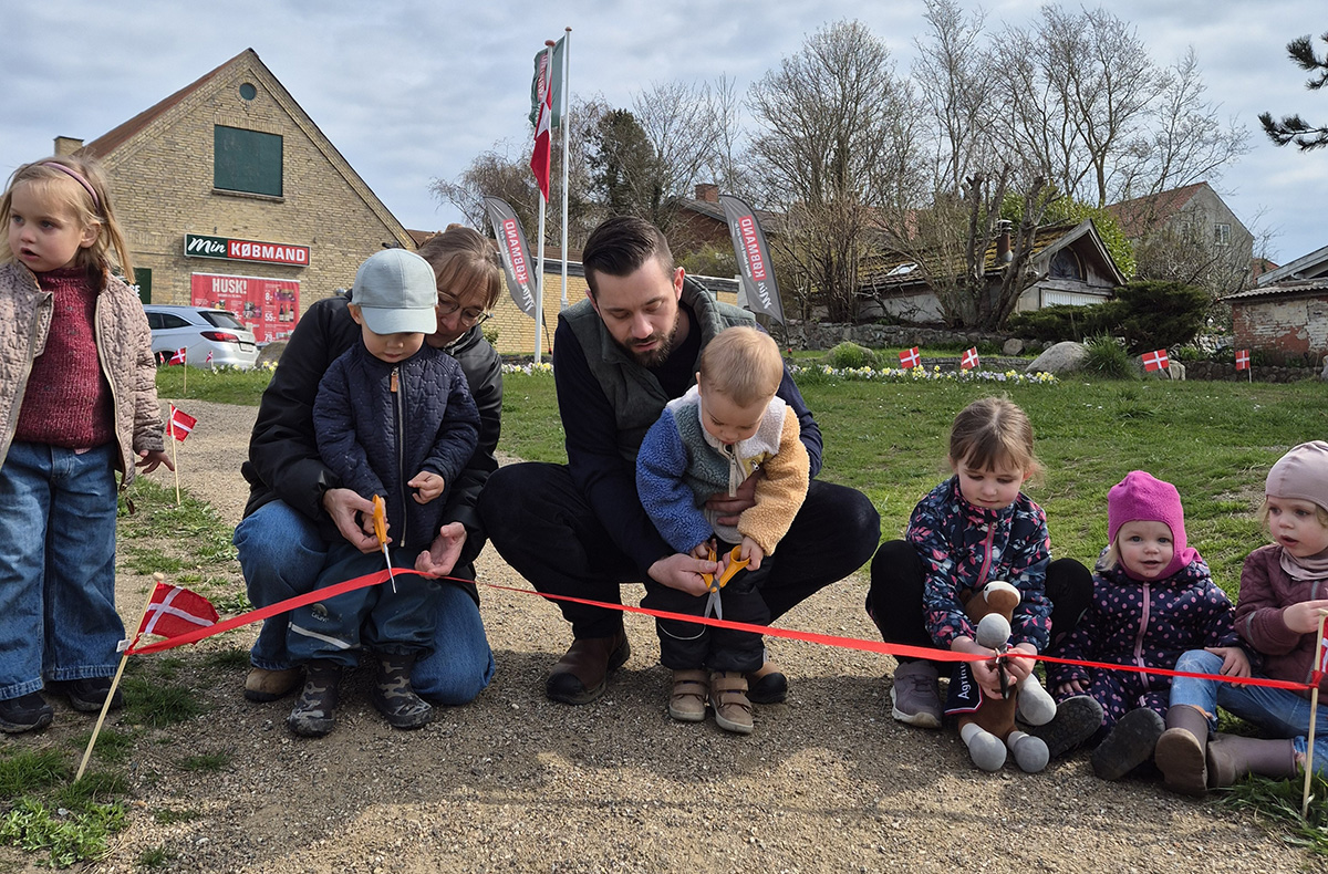 Ny legeplads officielt indviet på Røsnæs