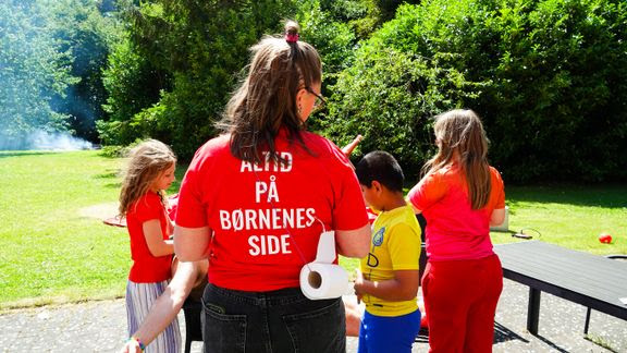 Red Barnet sender 1.300 børn og forældre på ferielejr