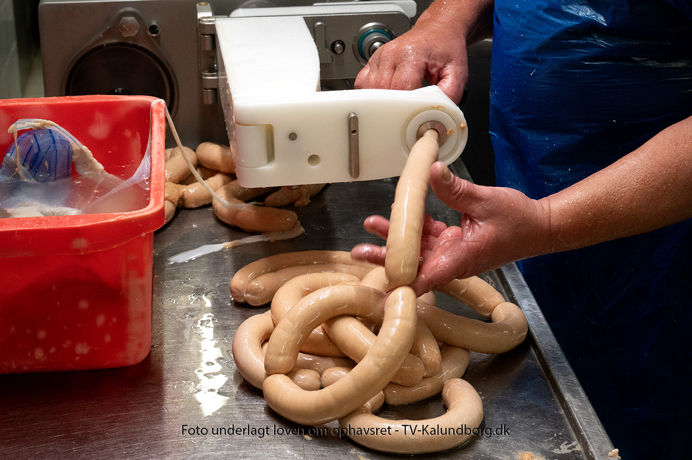 Her er grillpølser og spegepølser hjemmelavet