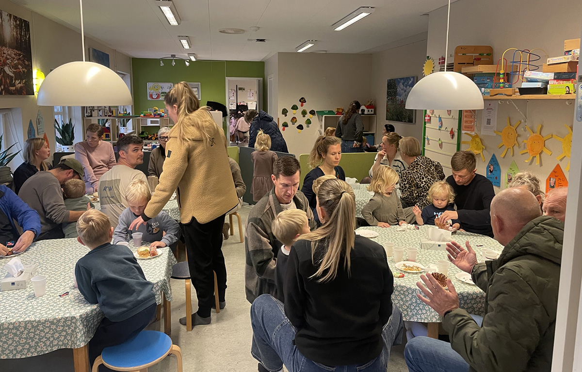 Raklev Børnehave bagte for BørneTelefonen