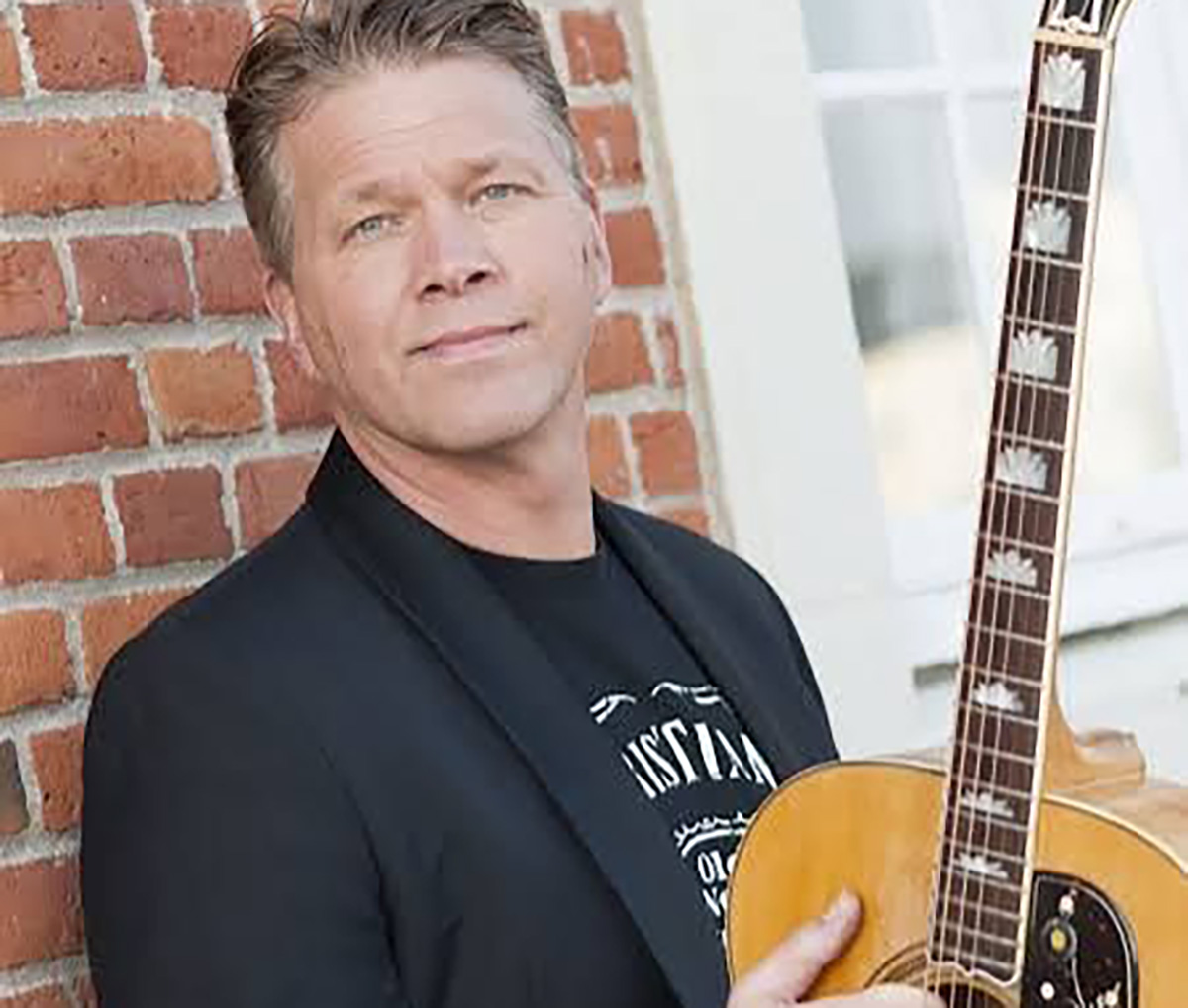 Tapasaften og livemusik på Café Dyrehøj