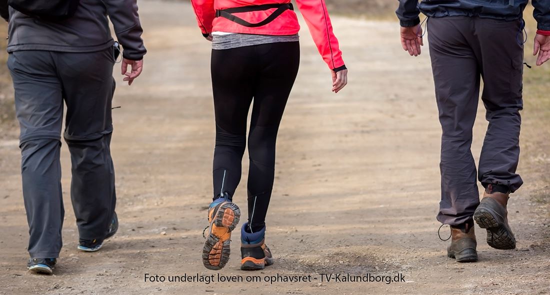 Ud med kirken - igen