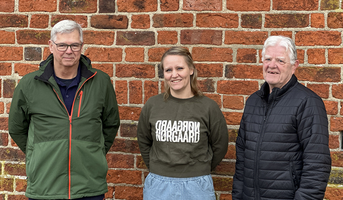 Smider, hvad de har i hænderne for at redde liv