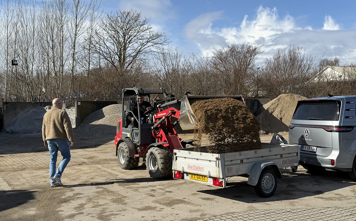 Åbent for trailersalg påskelørdag