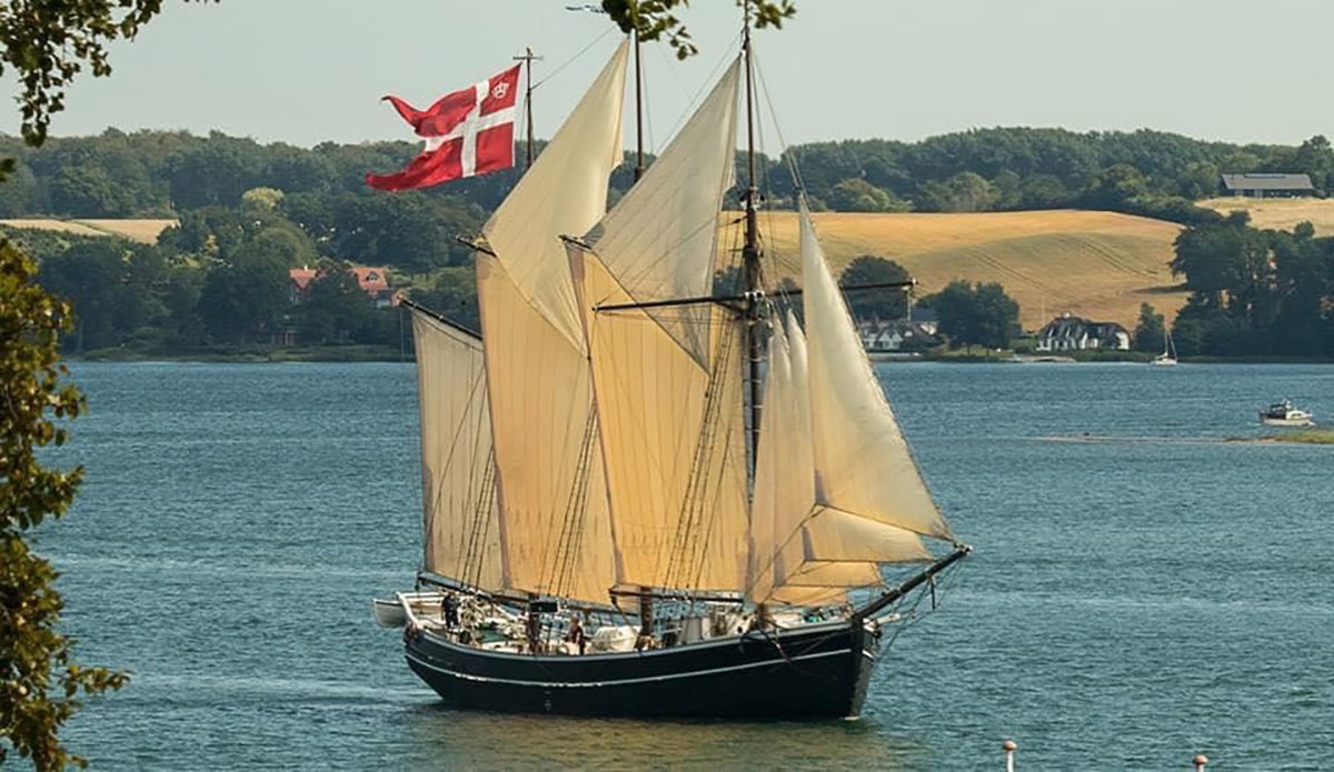 Jubilæumsture på havet