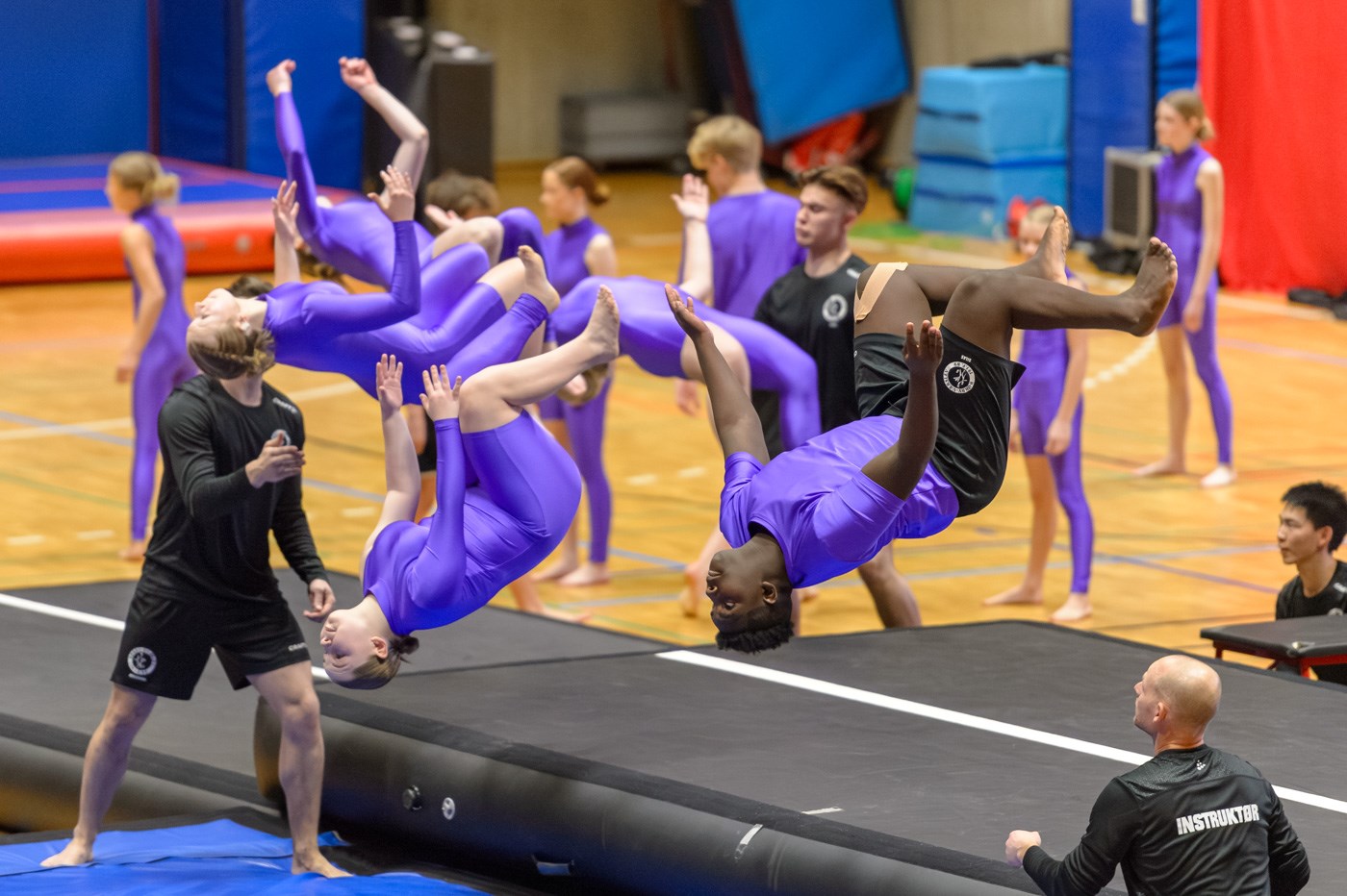 5.000 gymnaster på gulvet til DGI’s forårsopvisninger i Kalundborg Hallerne