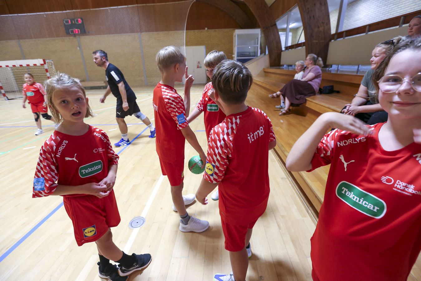 Håndboldskole i Hvidebækhallen