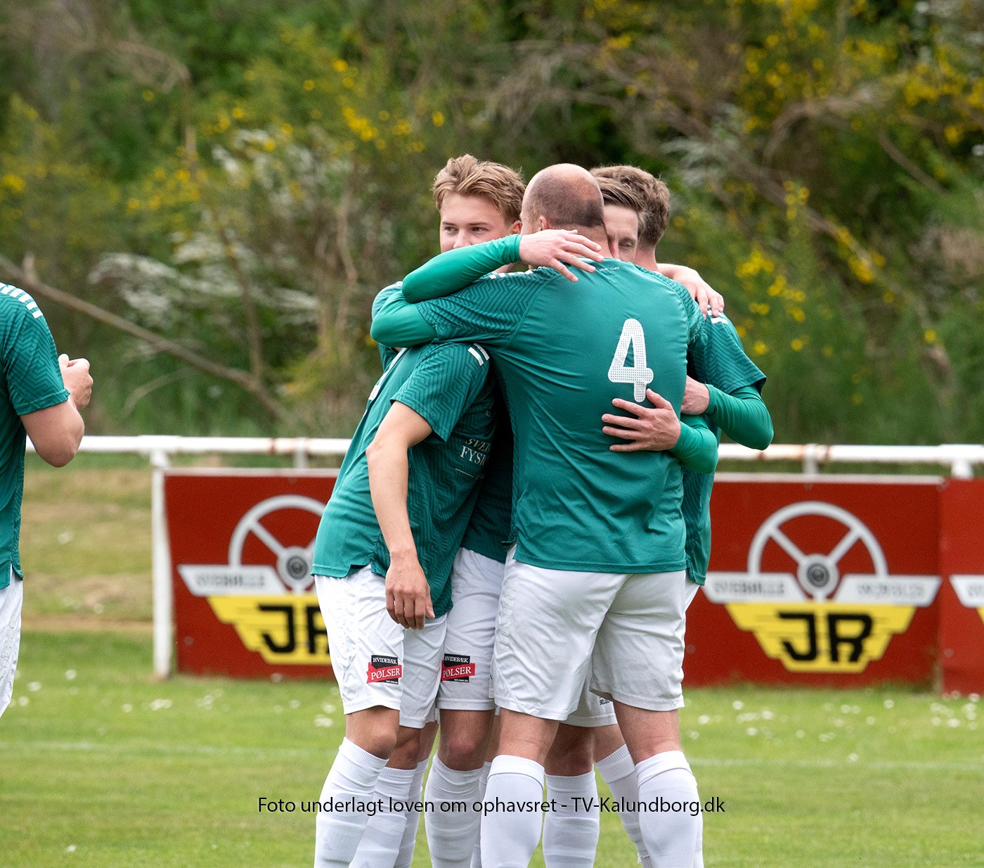 Tidligere superligaspiller stopper som træner