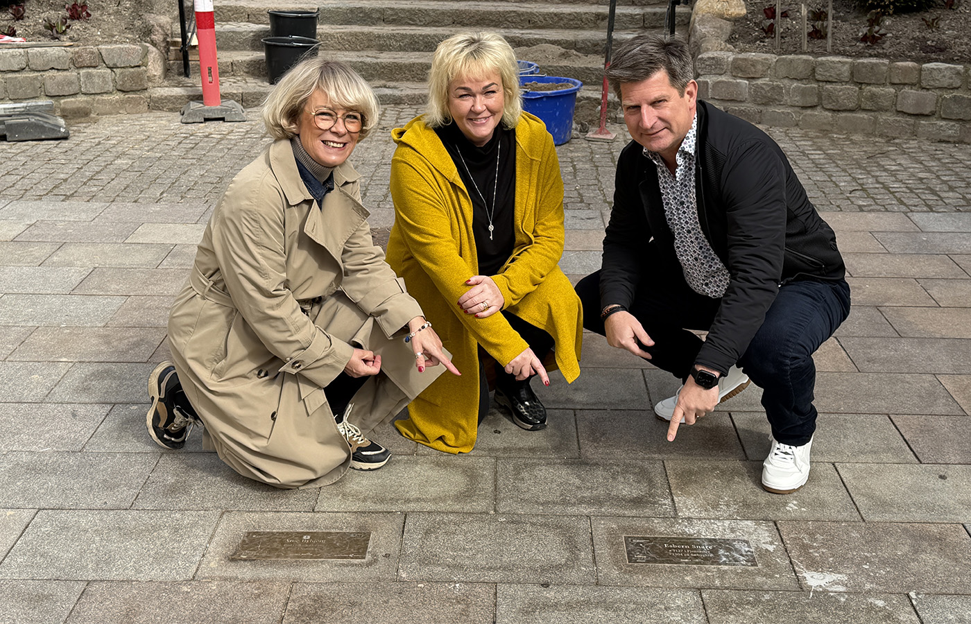 Hvem skal være den næste til at få sin helt egen flise på Solskinspladsen?