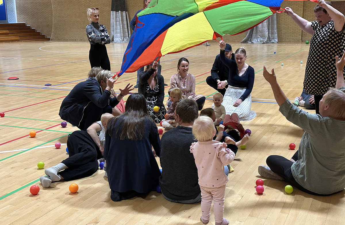 Dagplejen blev fejret med glæde og grin flere steder