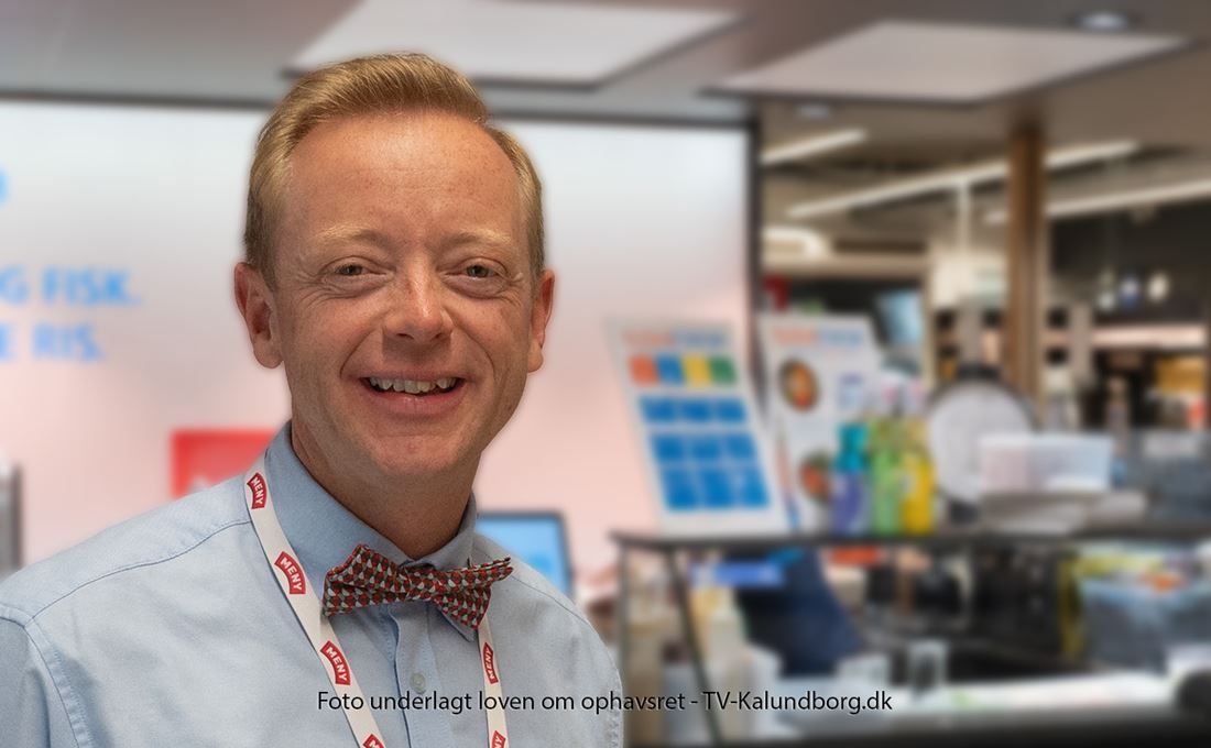 Meny købmand holder foredrag i kirken