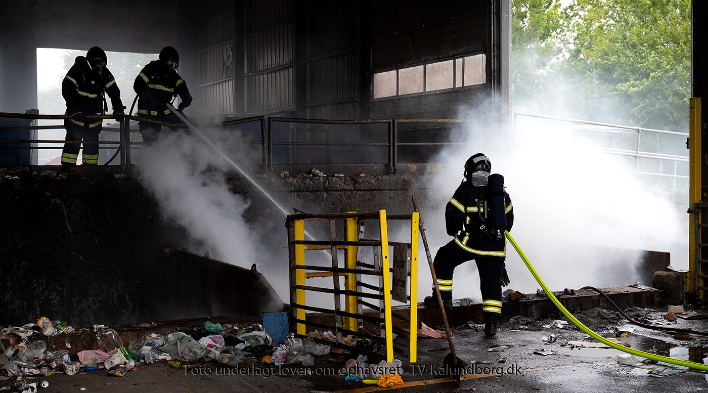 Brand i omlastestation lørdag morgen gav kraftig røgudvikling