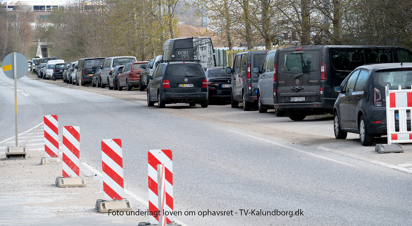 Husk, man må kun parkere i den ene side af vejen