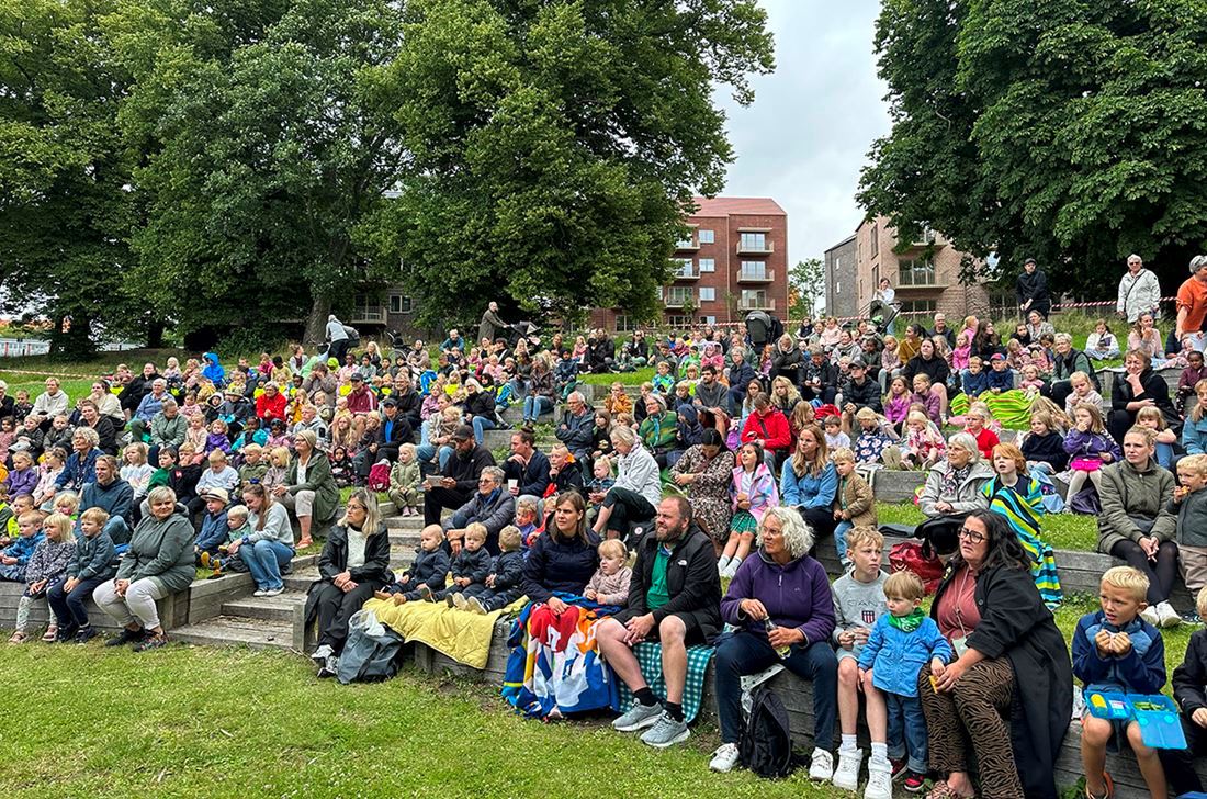 Den 8. Himmel flytter tirsdagens koncert indendørs