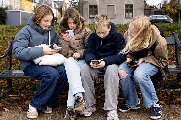 Ny guide skal hjælpe forældre med at forstå børns digitale liv