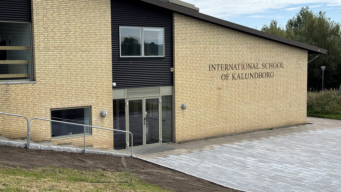 Snart ringer klokken ind på den internationale skole