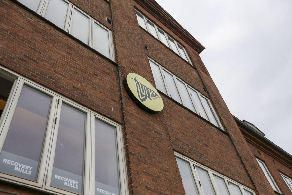 Overdragelse af ungehuset er udskudt